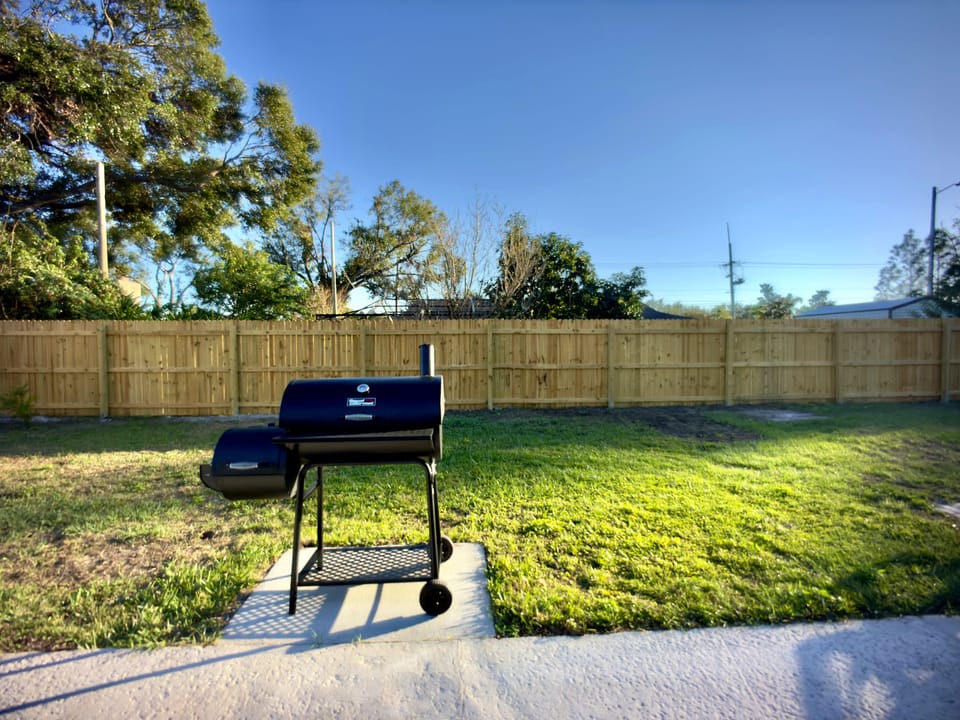Outdoor BBQ Grill