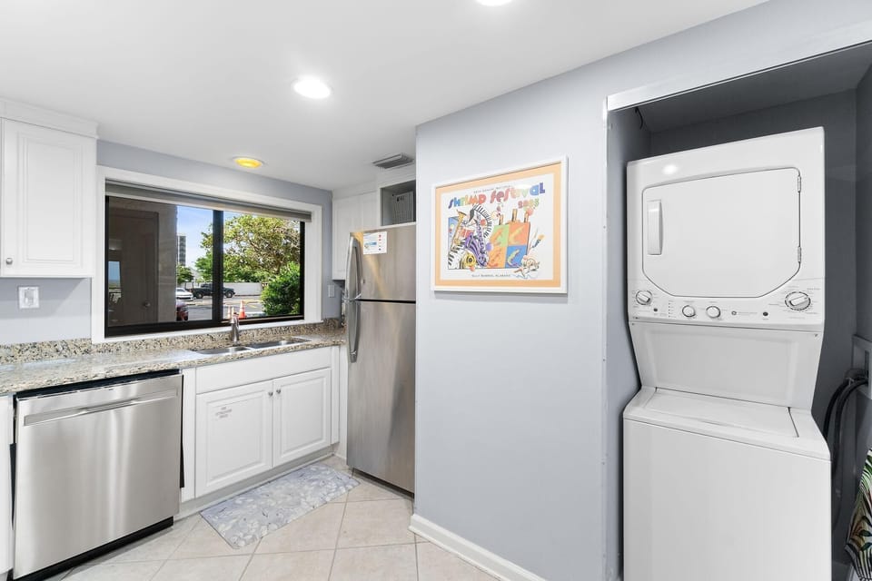 Condo, Multiple Beds (Shipwatch A104) | Interior
