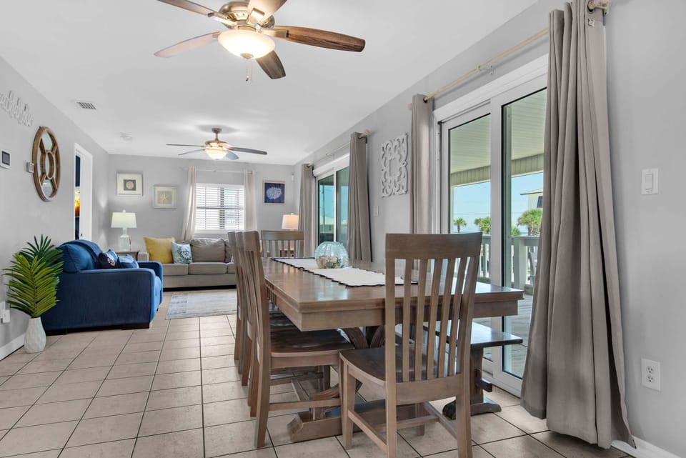 House, Multiple Beds (Rising Sun) | Dining