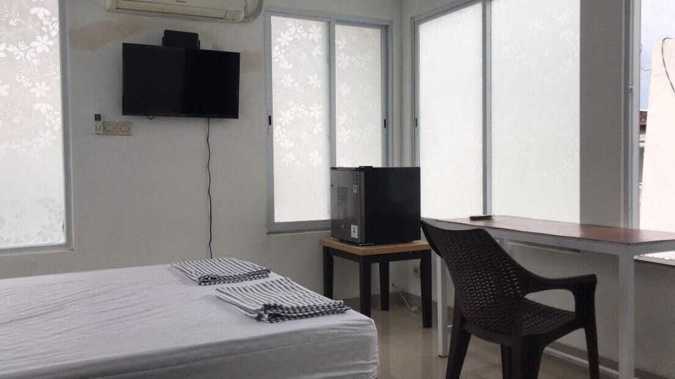 Standard Double Room, Balcony | Free WiFi