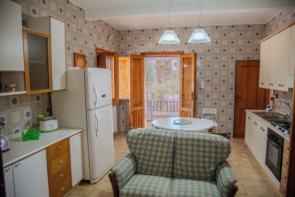 Villa | Private kitchen | Coffee/tea maker, electric kettle