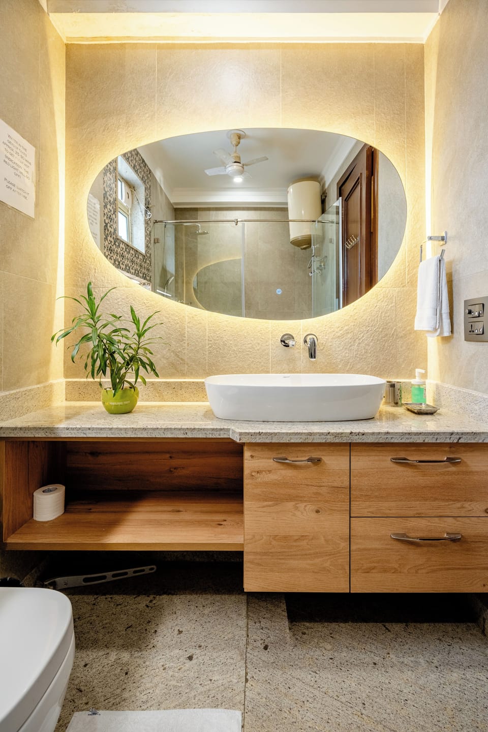 Comfort Double Room, Non Smoking | Bathroom | Shower, hair dryer, towels, soap