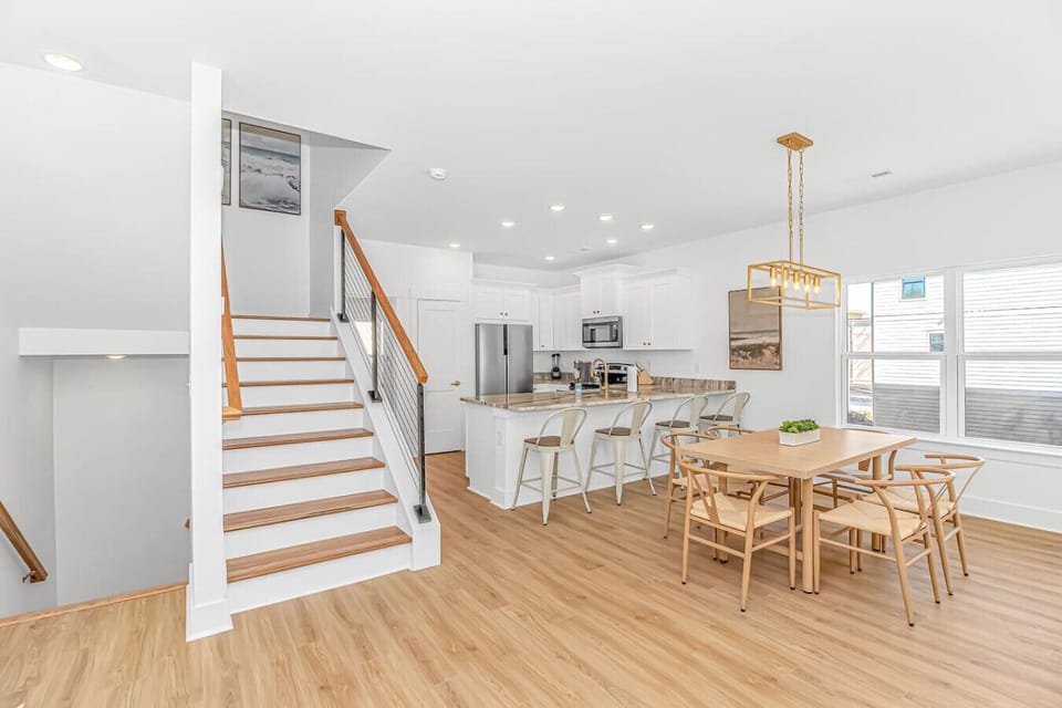 Dining Area / Kitchen