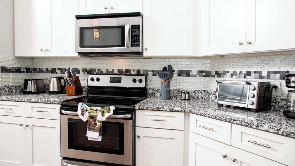 Fully equipped kitchen