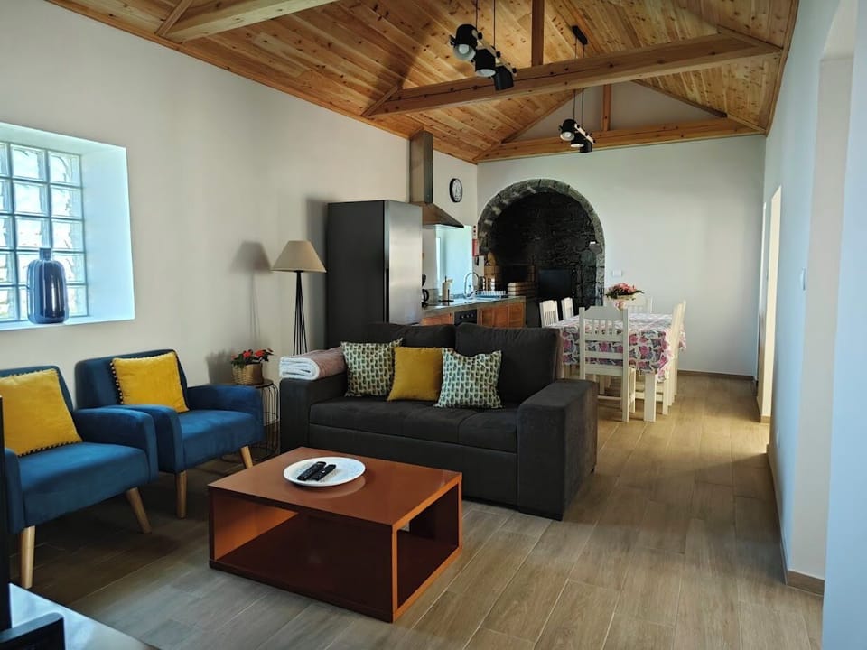 Casa_da_Marta_Lomba_da_Fazenda_Nordeste_Azores_Sao_Miguel_Acores