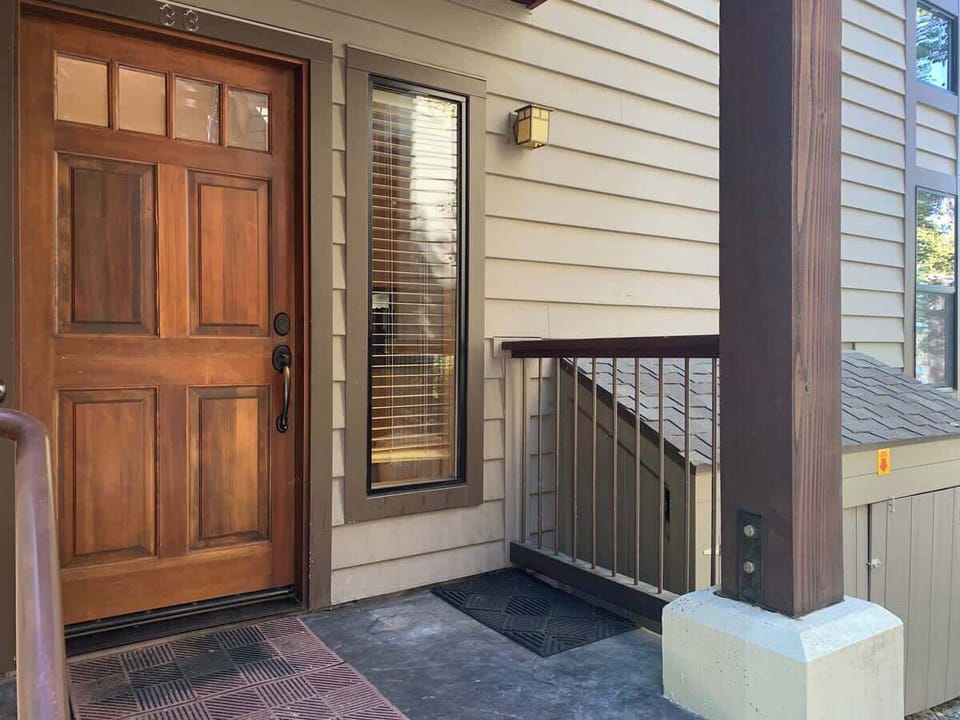 Private entrance