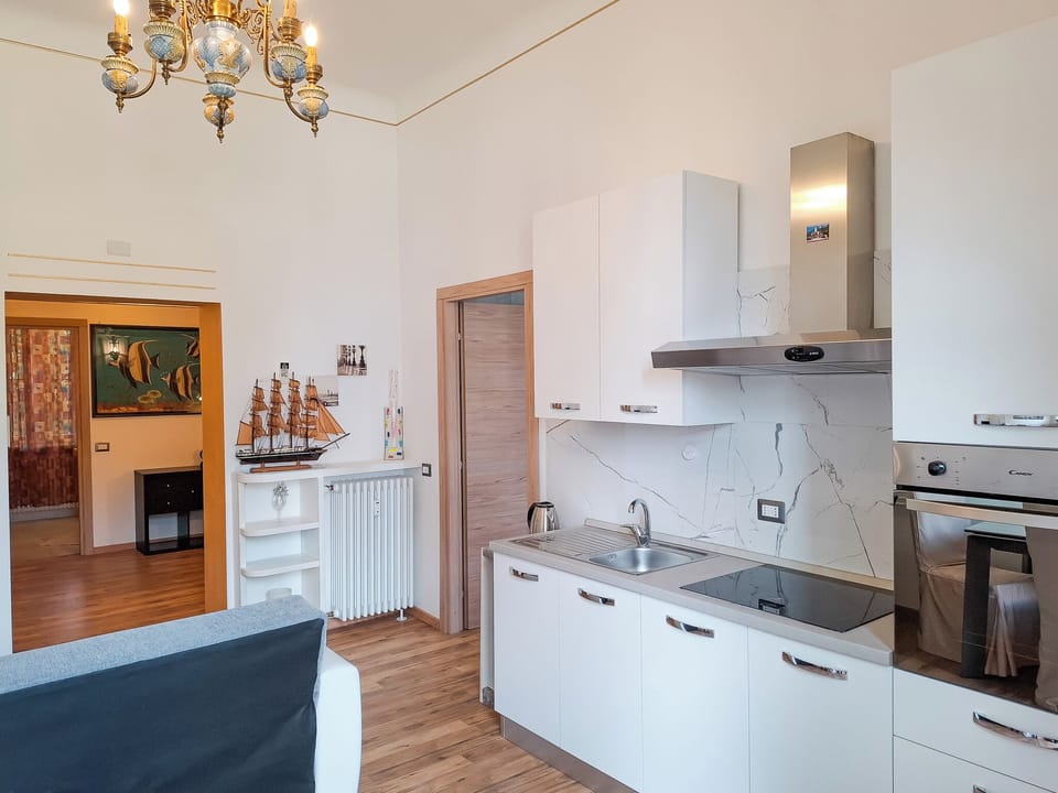 Apartment, Balcony | Private kitchen | Coffee/tea maker, electric kettle