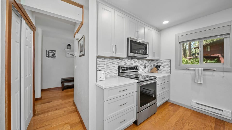 Light and bright kitchen with all the tools you need to make a perfect meal