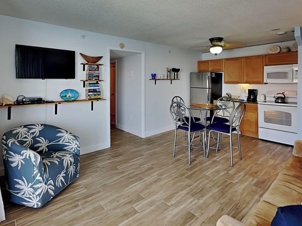 Condo (1 Bedroom) | Property amenity
