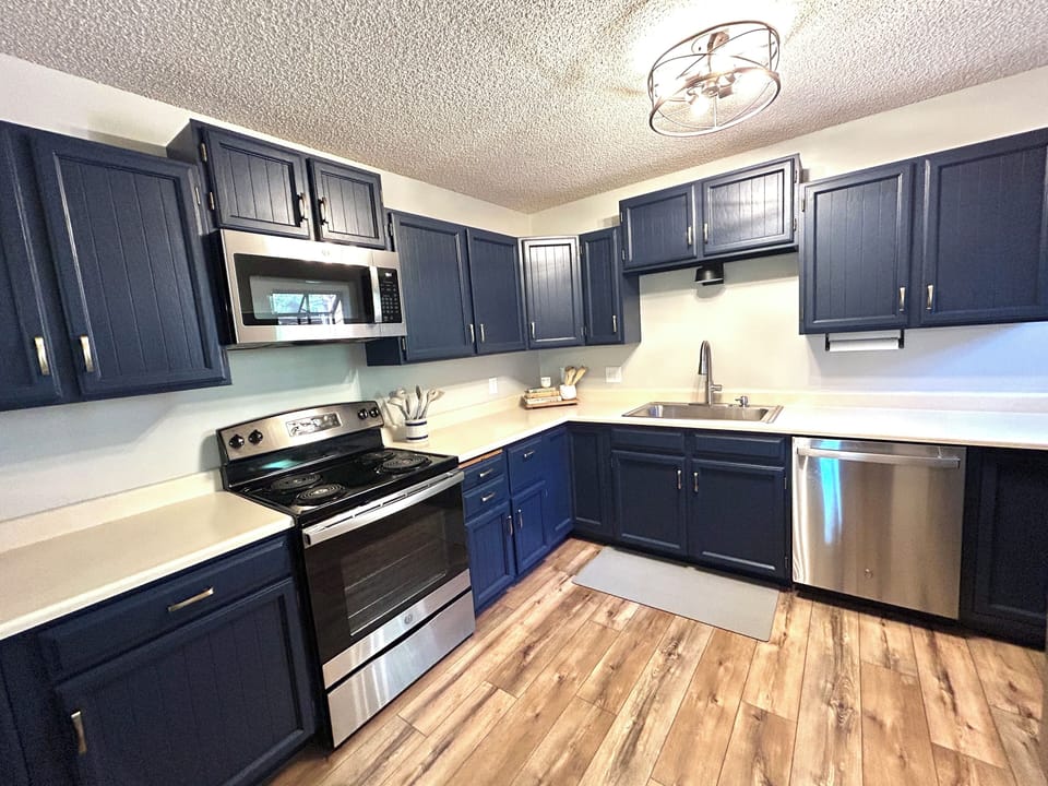 fully stocked kitchen