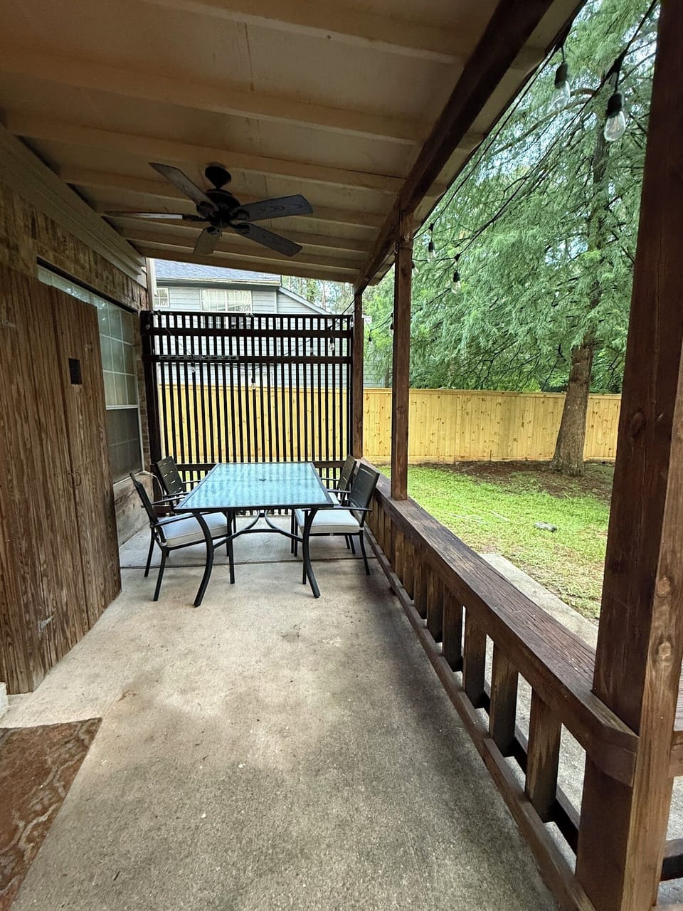 Outdoor dining