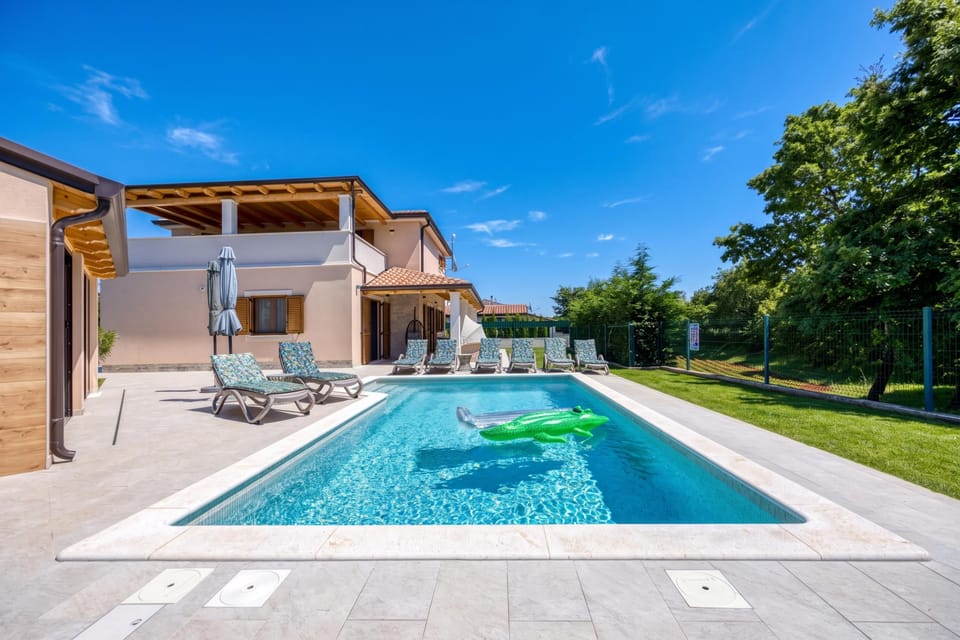 Private Pool
