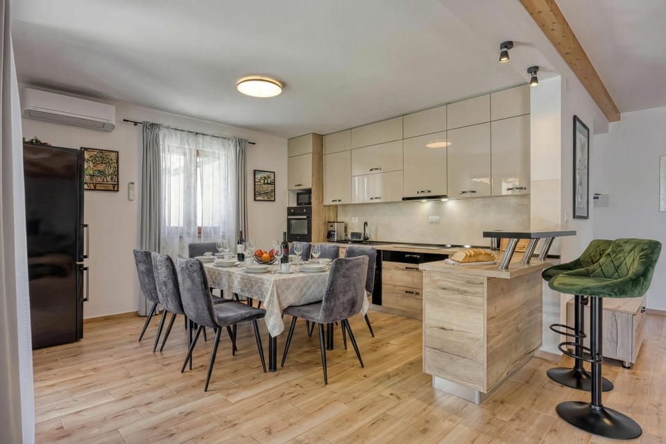 Kitchen and dining area