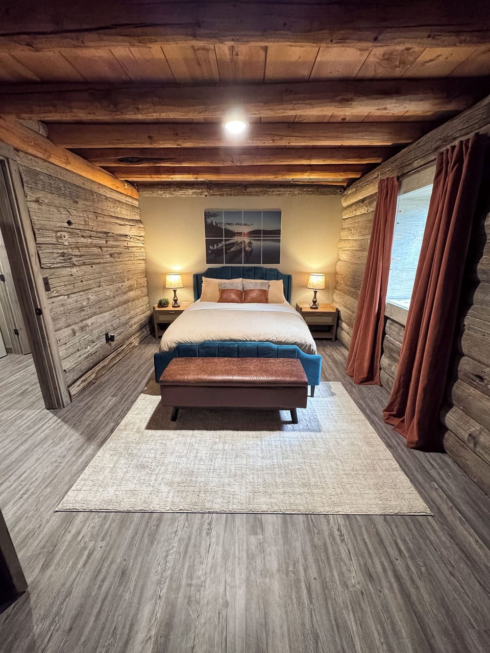 2nd bedroom queen bed with large closet and additional futon.