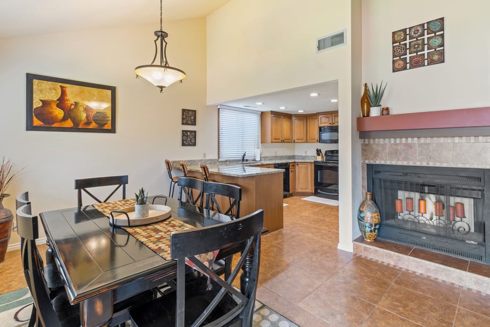 Dining/Full Kitchen