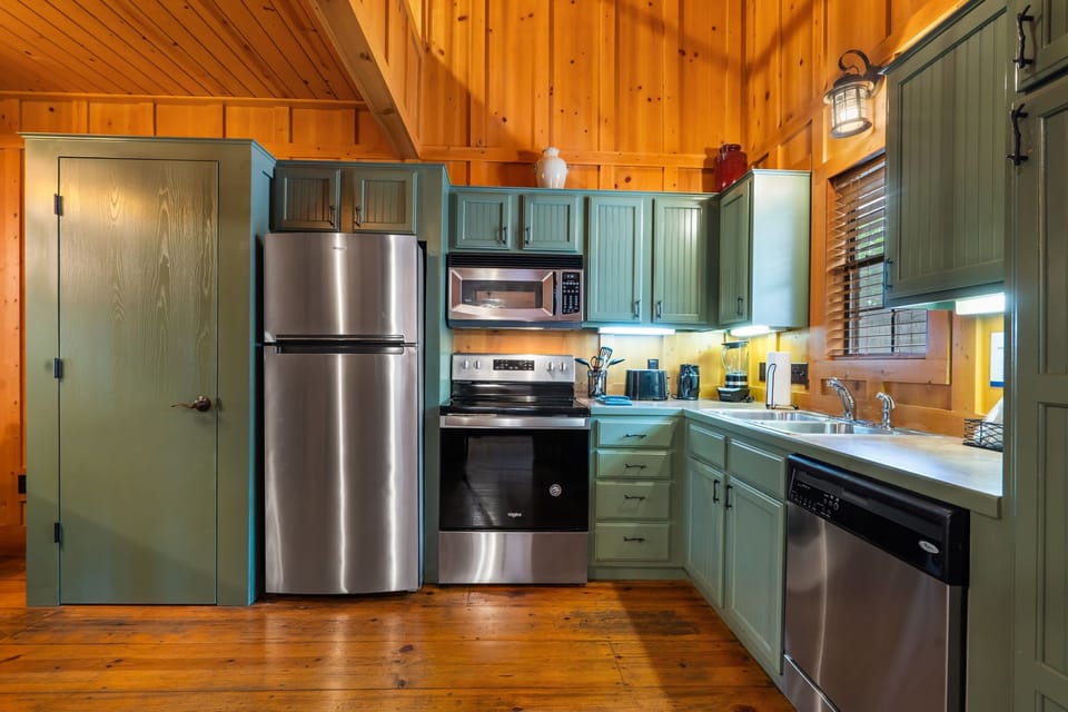 Full Kitchen