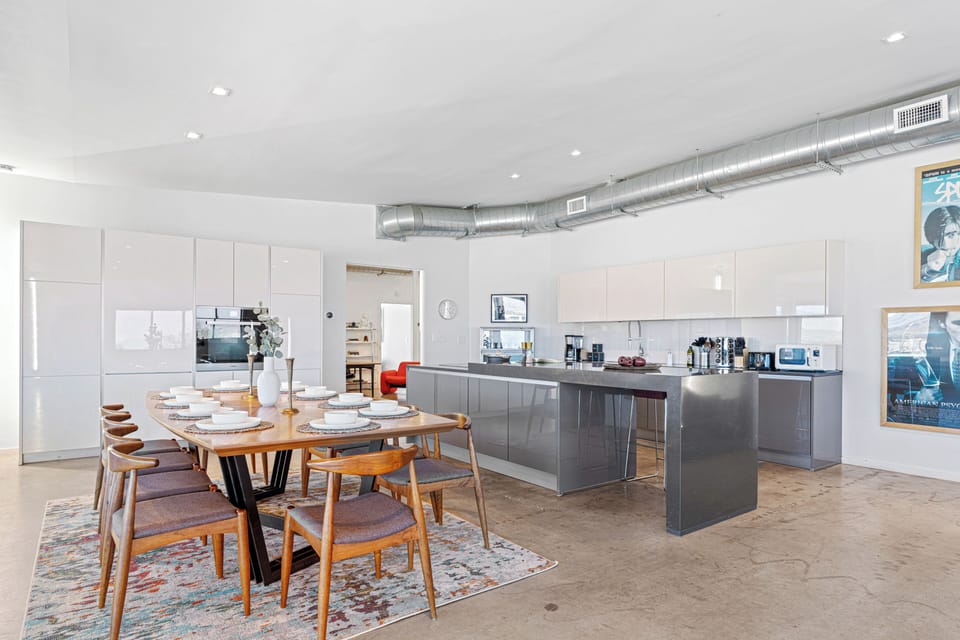 The perfect setting for a home-cooked meal.
