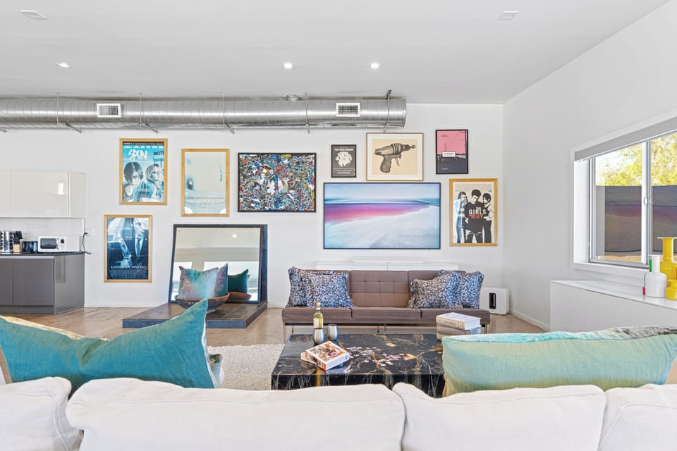 Lounge in Style.