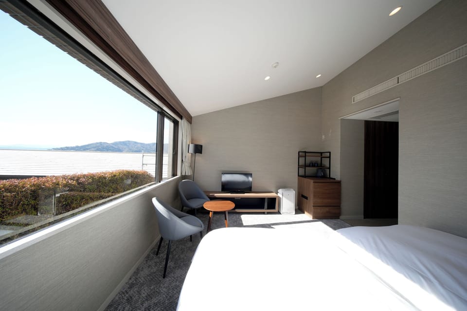Superior Twin Room, Non Smoking | In-room safe, blackout drapes, free WiFi, bed sheets