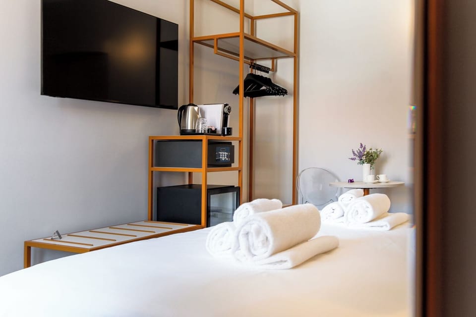 Comfort Double or Twin Room | In-room safe, free cribs/infant beds, free WiFi, bed sheets