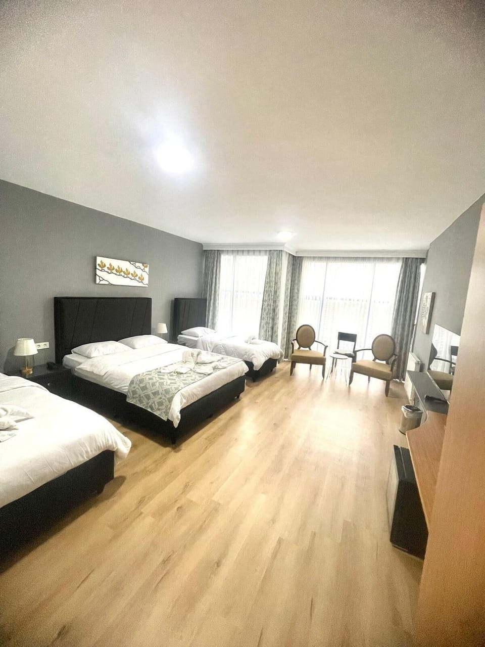 Family Room | Free WiFi