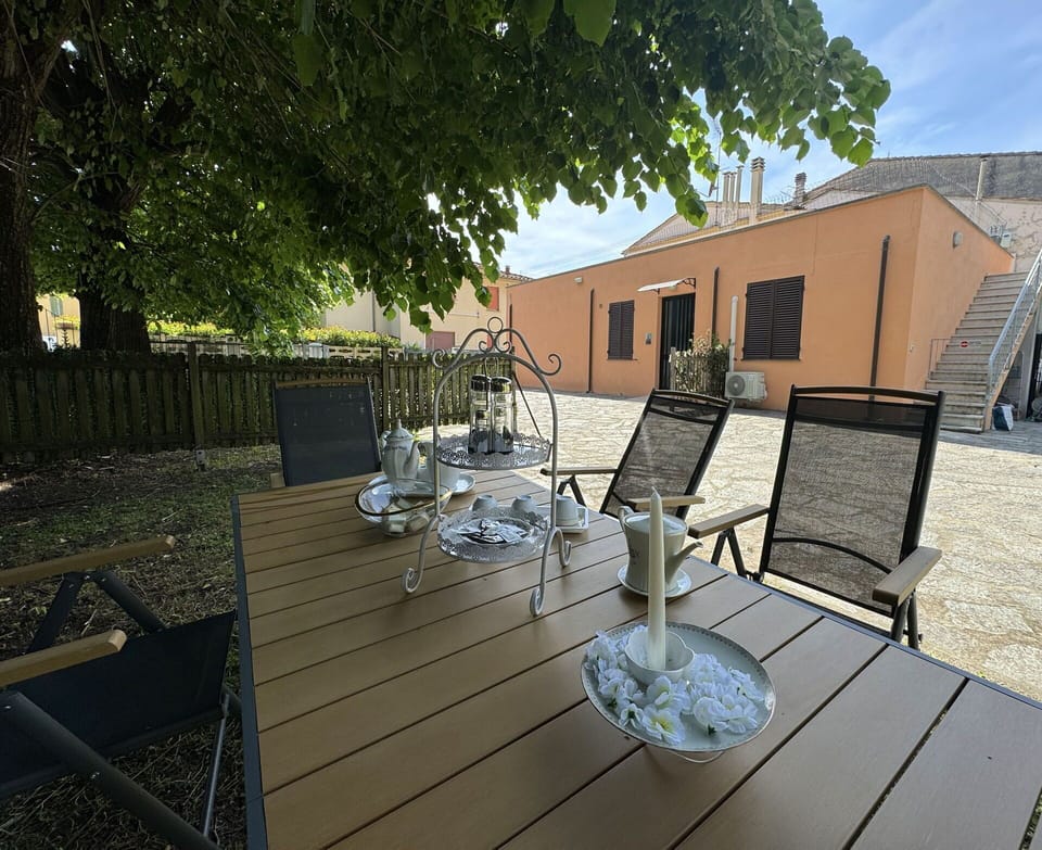 Furniture, Outdoor Furniture, Table, Outdoor Table, Chair, Shade, Kitchen & Dining Room Table, Coffee Table, Yard, Courtyard