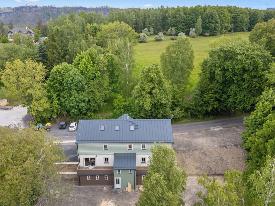 Tree, Roof, Home, House, Cottage, Rural Area, Estate, Farmhouse, Driveway, Siding
