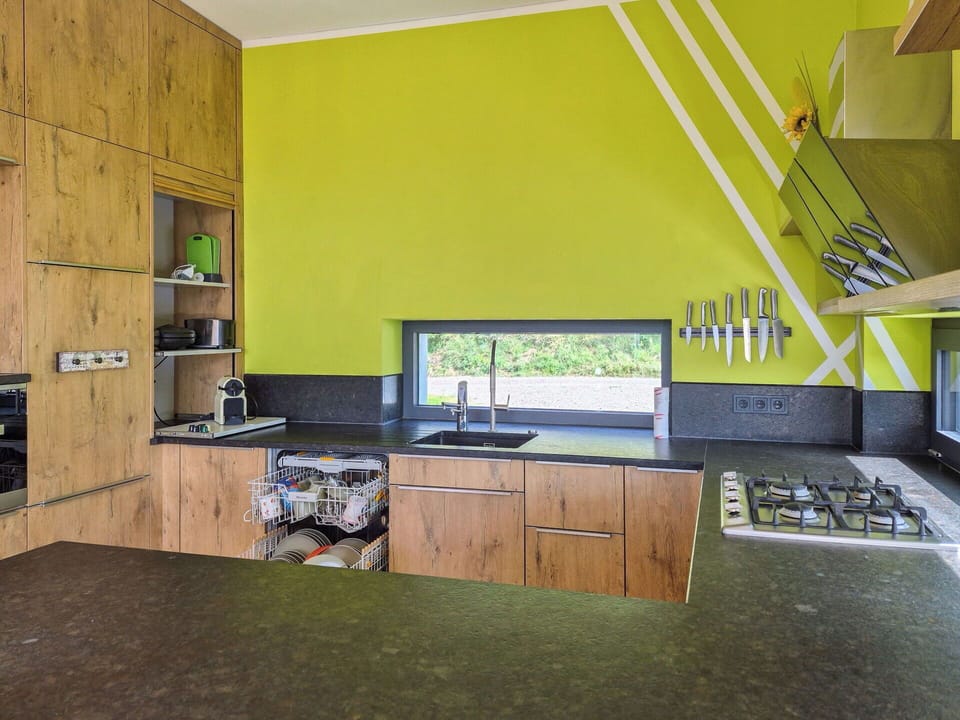 Flooring, Wood, Interior Design, Kitchen, Floor, Countertop, Architecture, Home, Ceiling, Furniture