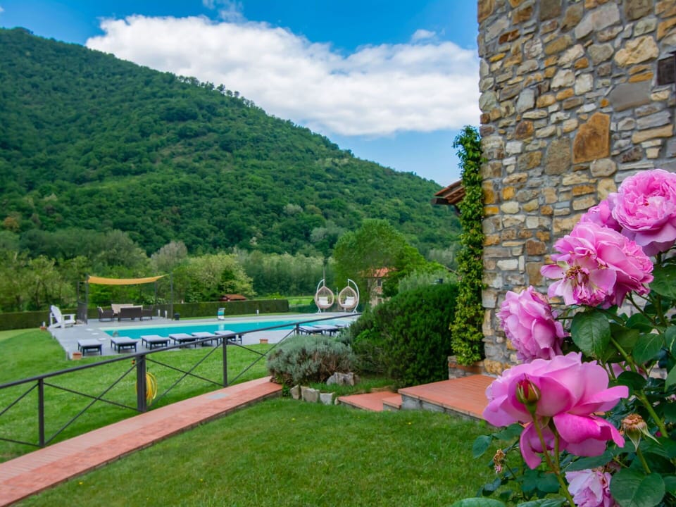 Hill Station, Garden, Eco Hotel, Hacienda, Resort, Swimming Pool, Landscaping, Botanical Garden, Farmhouse, Plantation