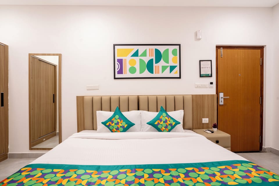 Standard Double Room | Iron/ironing board