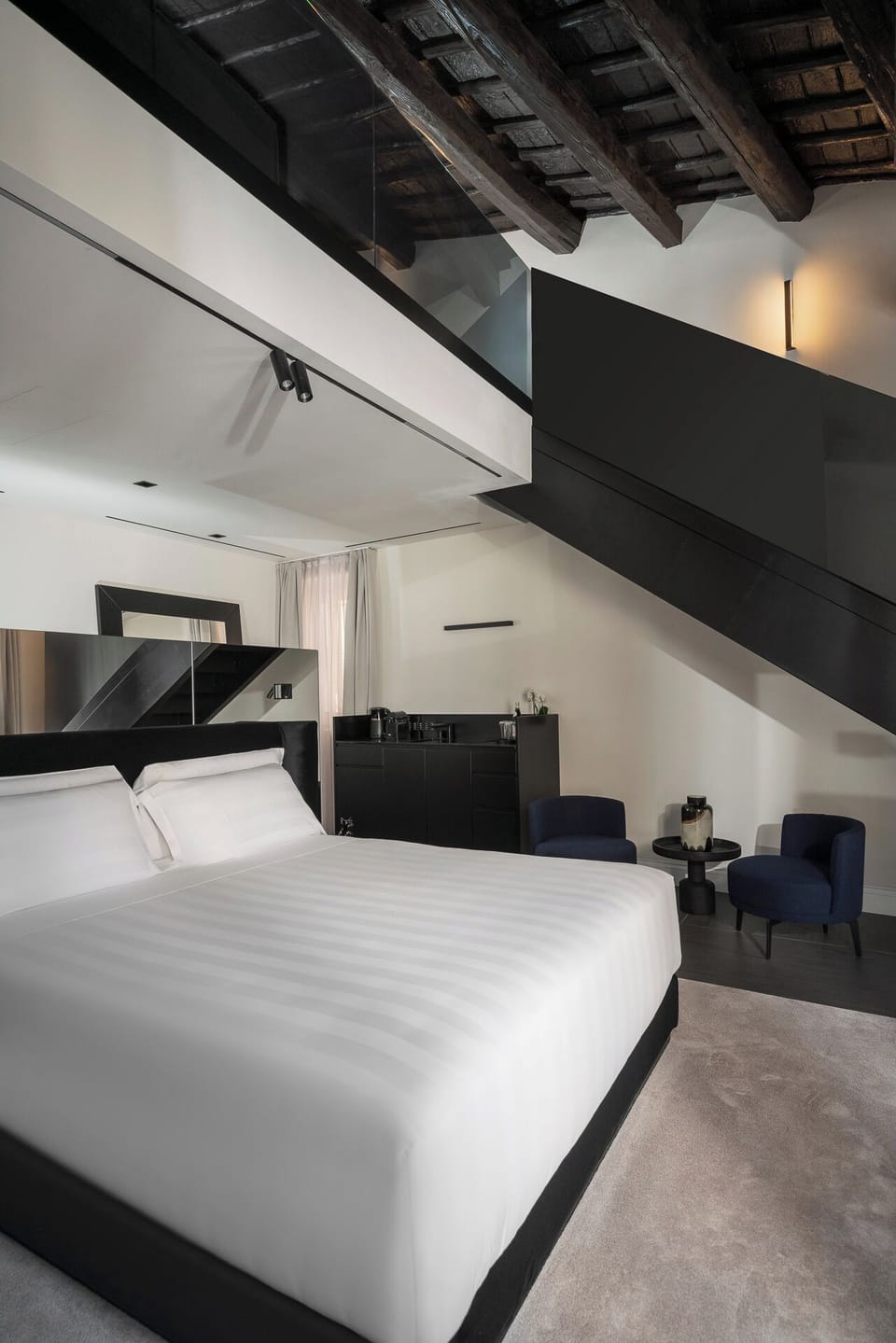Grand Suite | Premium bedding, down comforters, memory foam beds, minibar