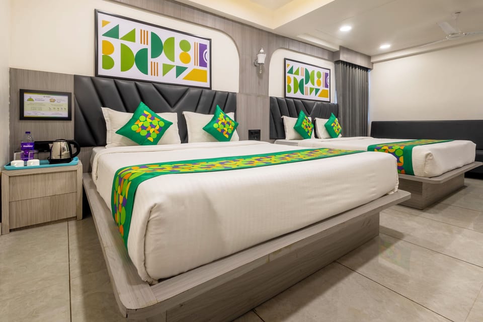 Deluxe Double Room | Iron/ironing board