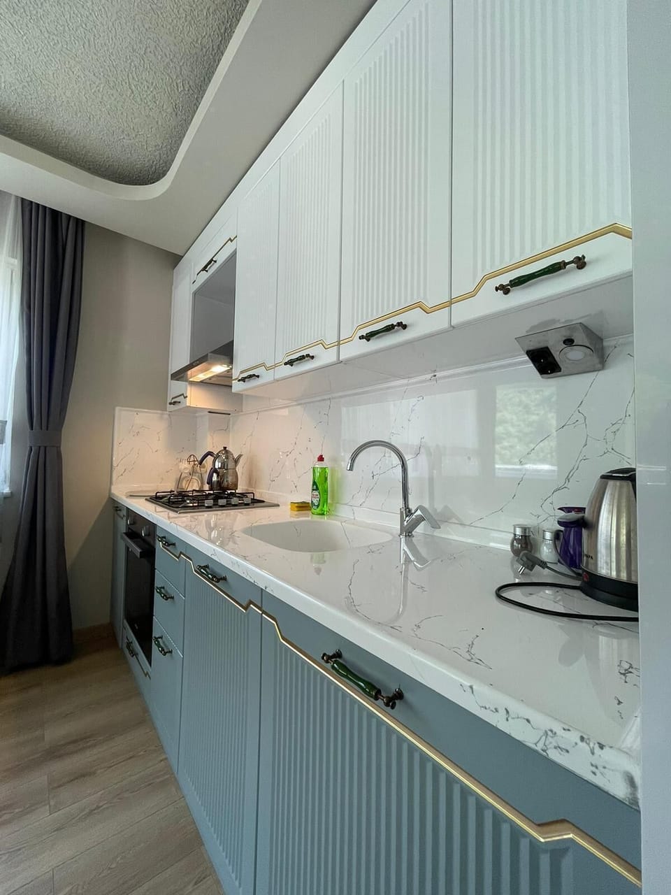 Family Apartment, Balcony, Valley View | Private kitchen