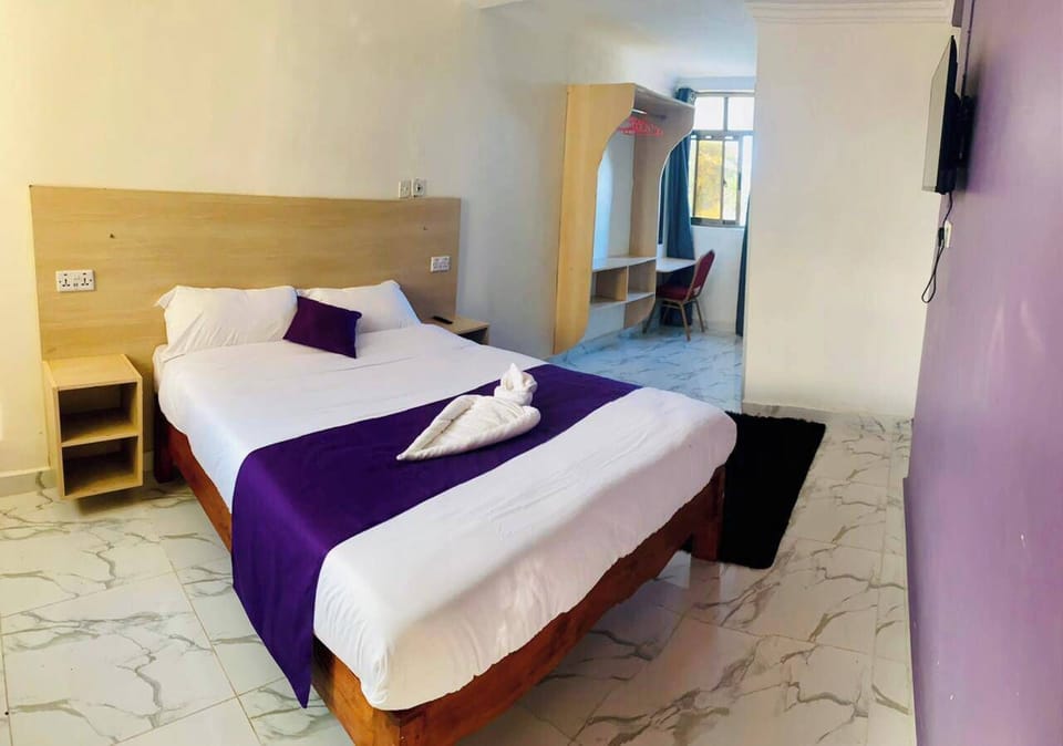 Deluxe Single Room, City View | Free WiFi, bed sheets
