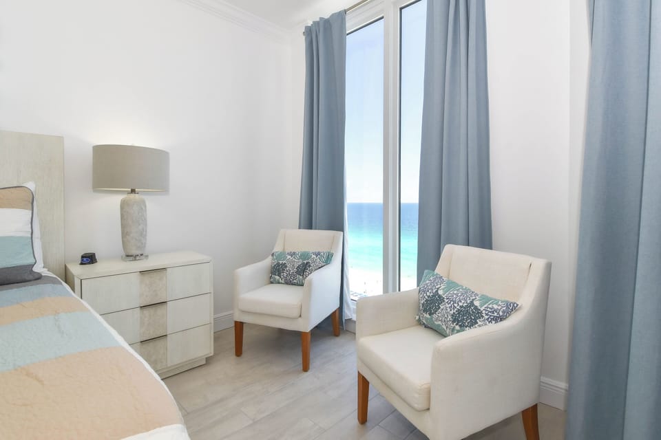 Silver Beach Towers West 1404 - Primary Bedroom