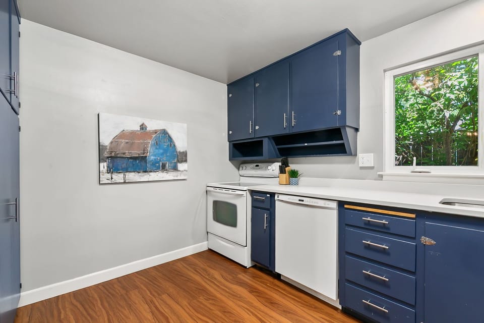 Fully-Equipped Kitchen | Everything you need for a comfortable stay!