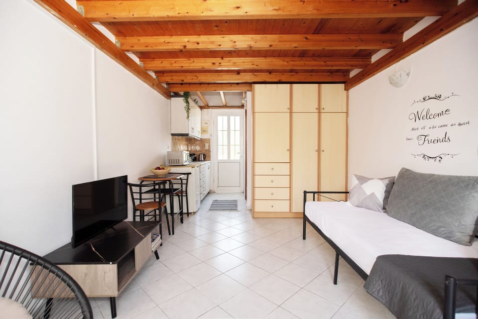 Superior Studio, Garden View | Free WiFi