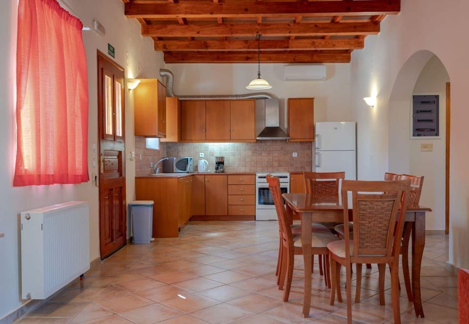 House | 3 bedrooms, soundproofing