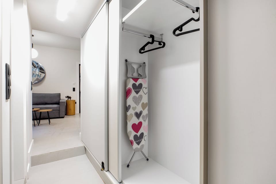 Deluxe Apartment | 2 bedrooms, Egyptian cotton sheets, premium bedding, down comforters