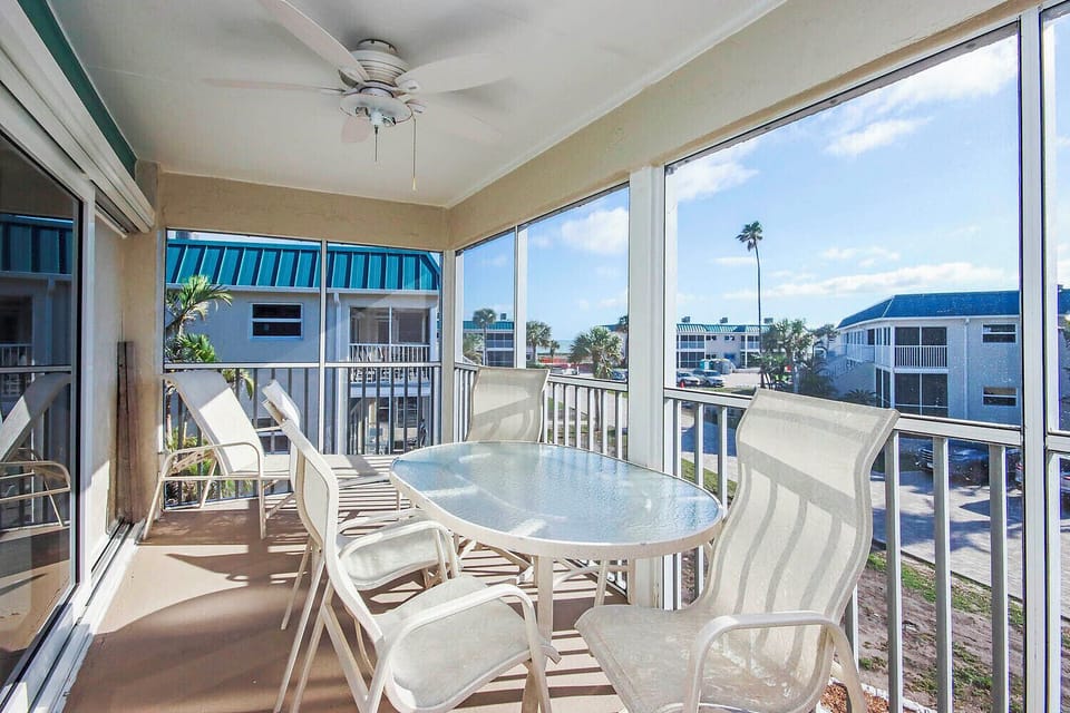 Front Lanai