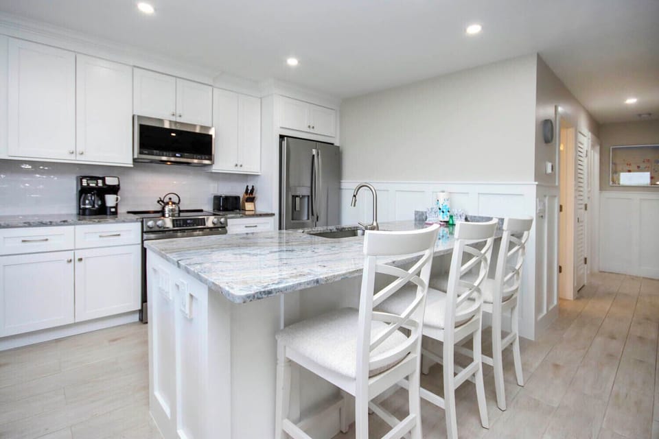 Breakfast Bar