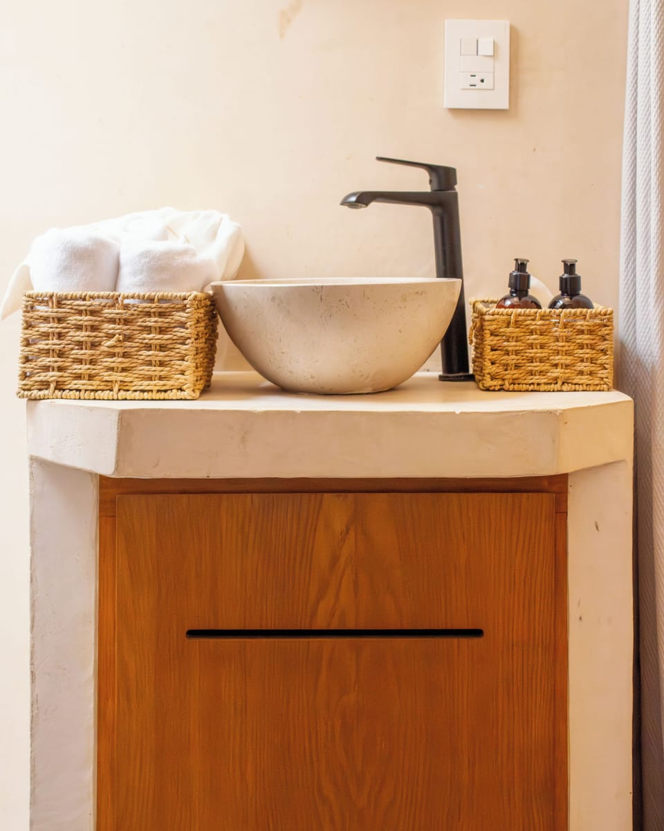 Deluxe Double Room, Balcony, Sea View | Bathroom | Shower, hair dryer, bathrobes, towels