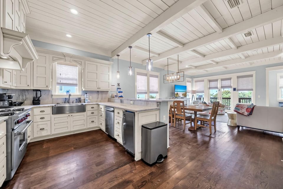 House, Multiple Beds (Inlet Beach Retreat 202) | Private kitchen | Oven, toaster