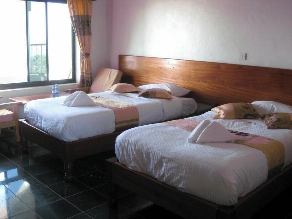 Deluxe Twin Room, Garden View | Free WiFi, bed sheets