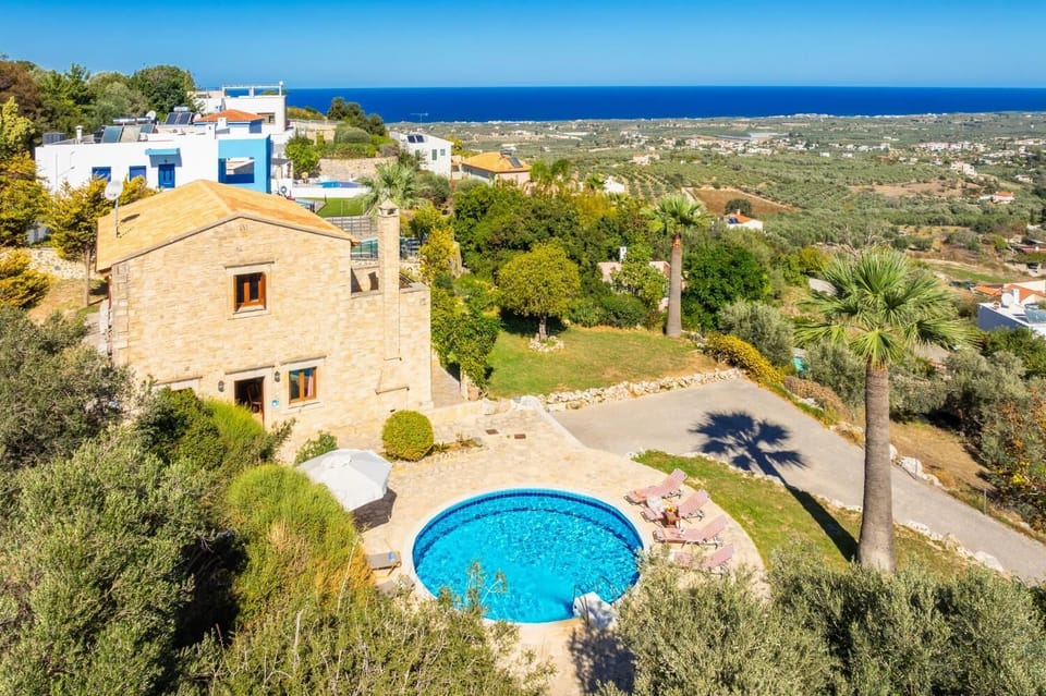 Beautiful villa with private pool and terrace with sea views
