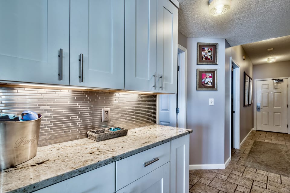 Fully Remodeled Condo!