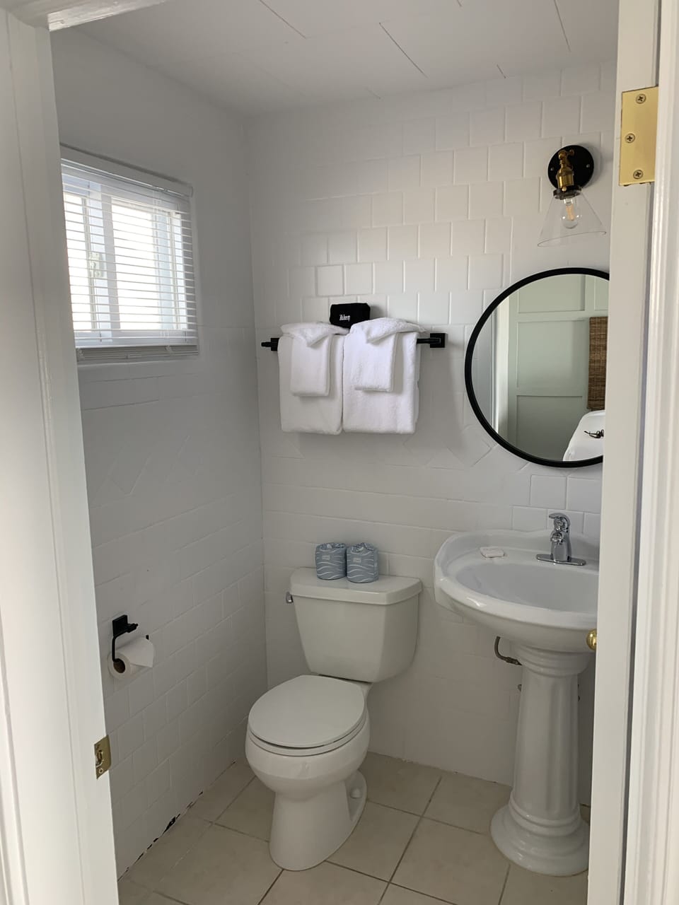 Deluxe Room, 2 Queen Beds, Patio First Level, Full Unobstructed Ocean View | Bathroom | Hair dryer, towels, soap, shampoo
