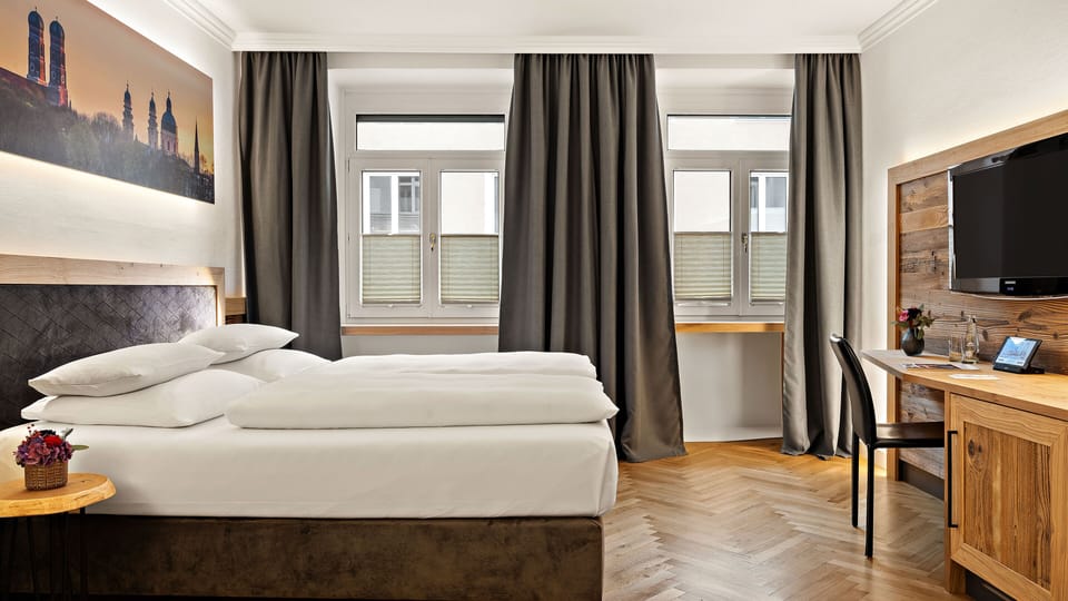 Comfort Double Room Alpenchic | Premium bedding, down comforters, in-room safe, individually decorated