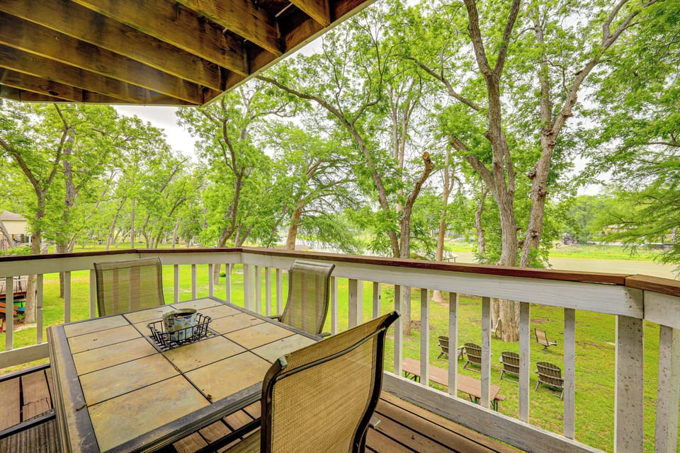 Deck | Lake View
