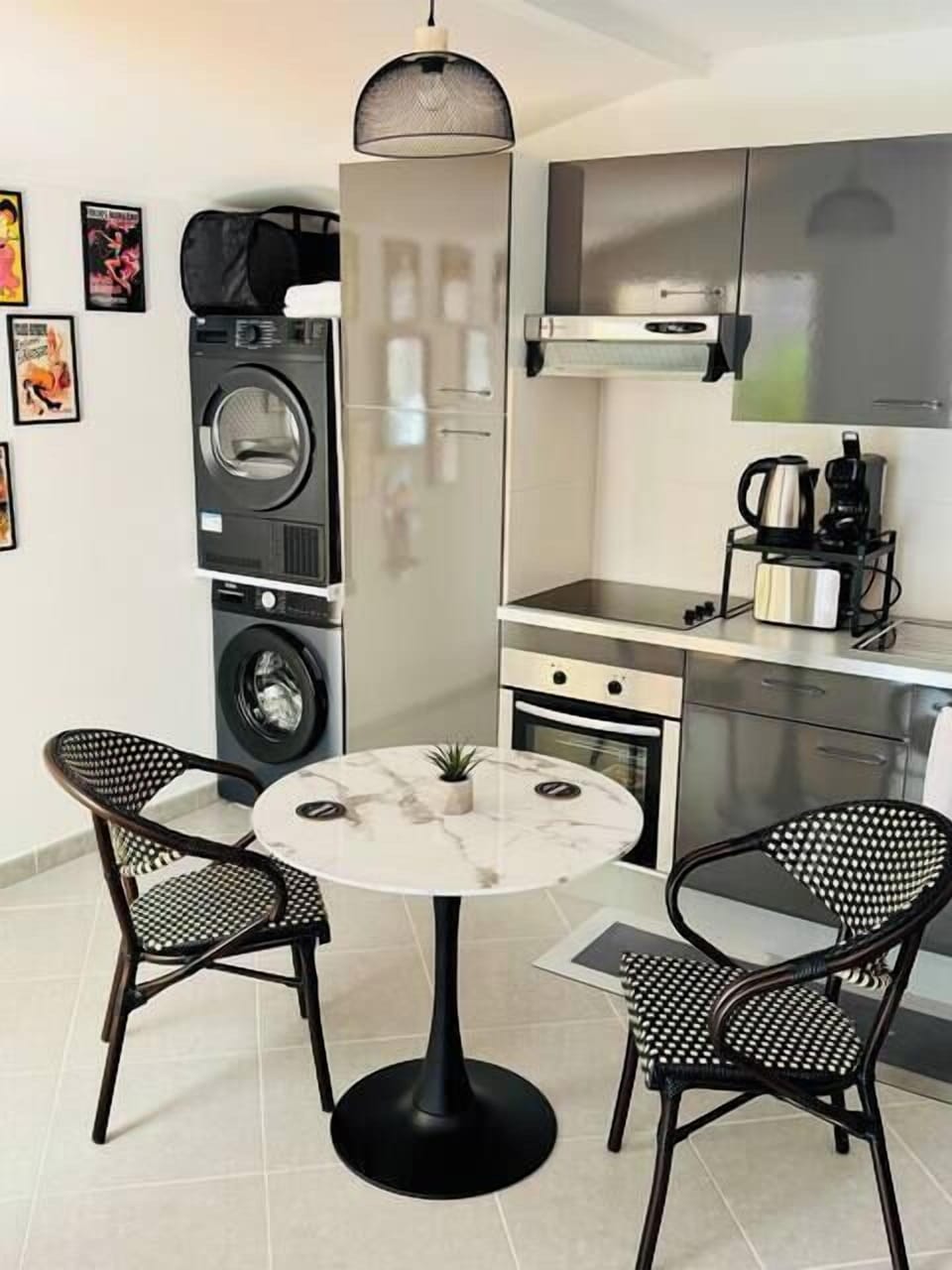 Dining (1)